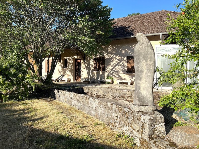 Maison avec dépendance à Virieu-le-Grand (01510) - Photo 4