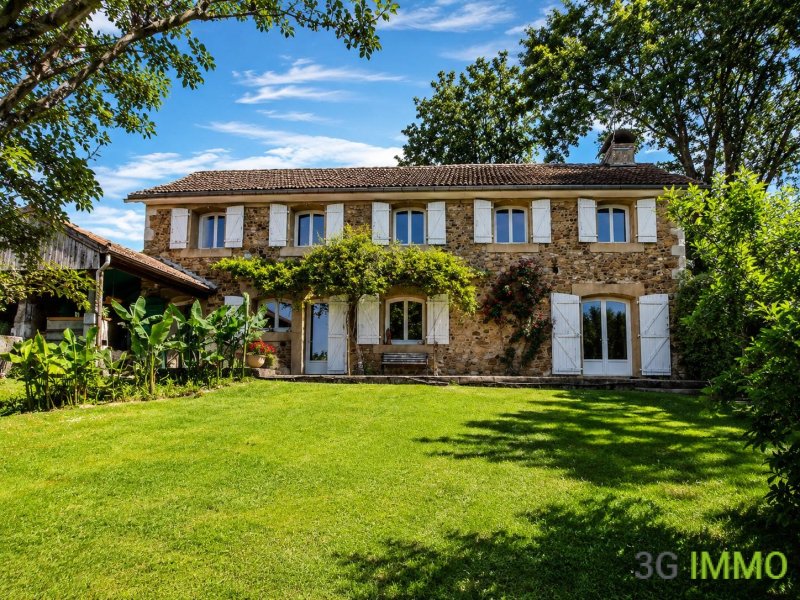 Ensemble de 2 maisons à Saint-Faust (64110)