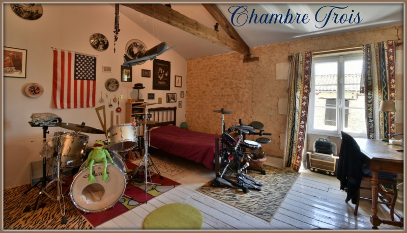 Photo 6
