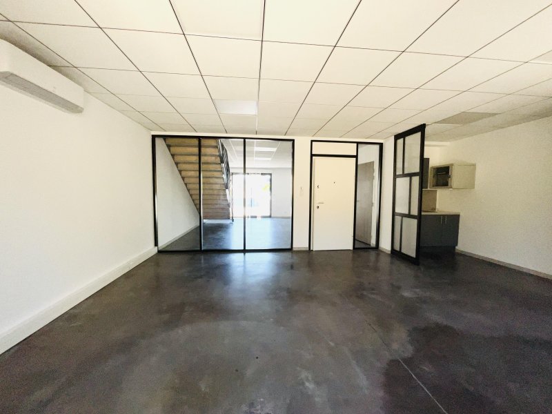 Local Commercial à Saint-Laurent-de-Mure (69720) - Photo 3