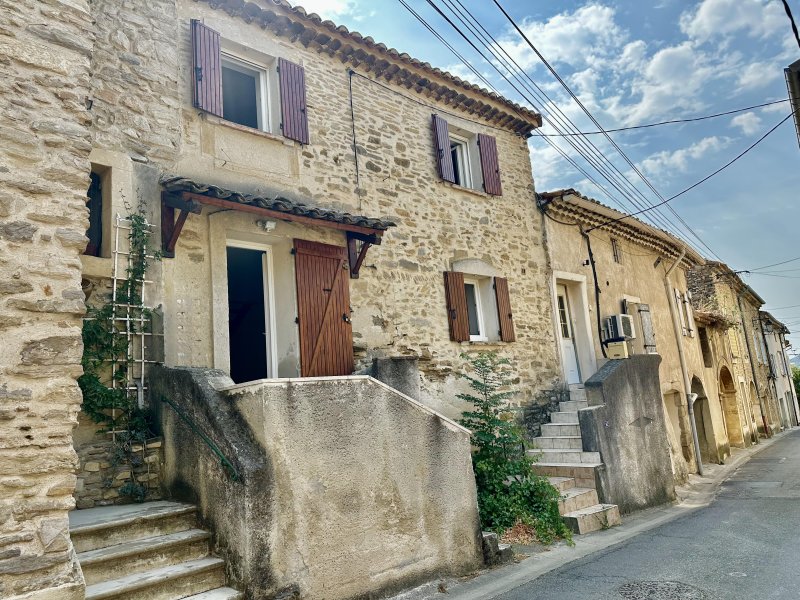 Maison en pierre à Laudun-l'Ardoise (30290) - Photo 2