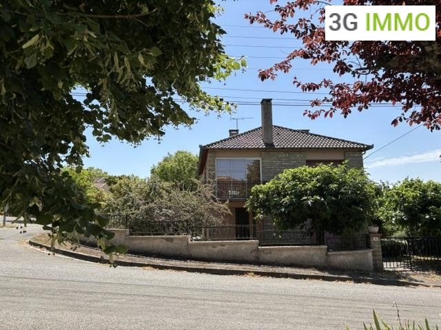 Maison traditionnelle à Montpezat-de-Quercy (82270)