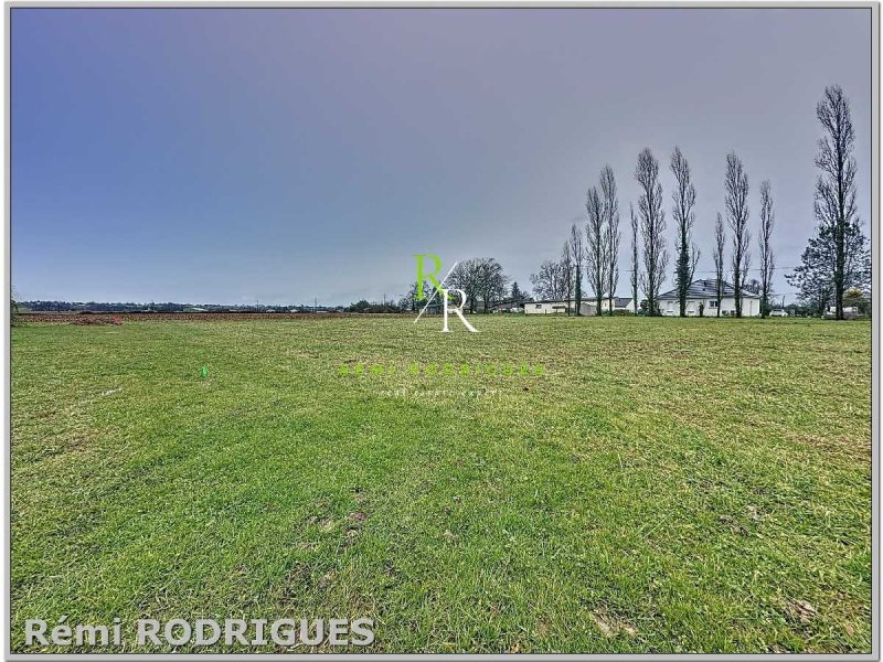 Terrain constructible à Sévignacq (64160)