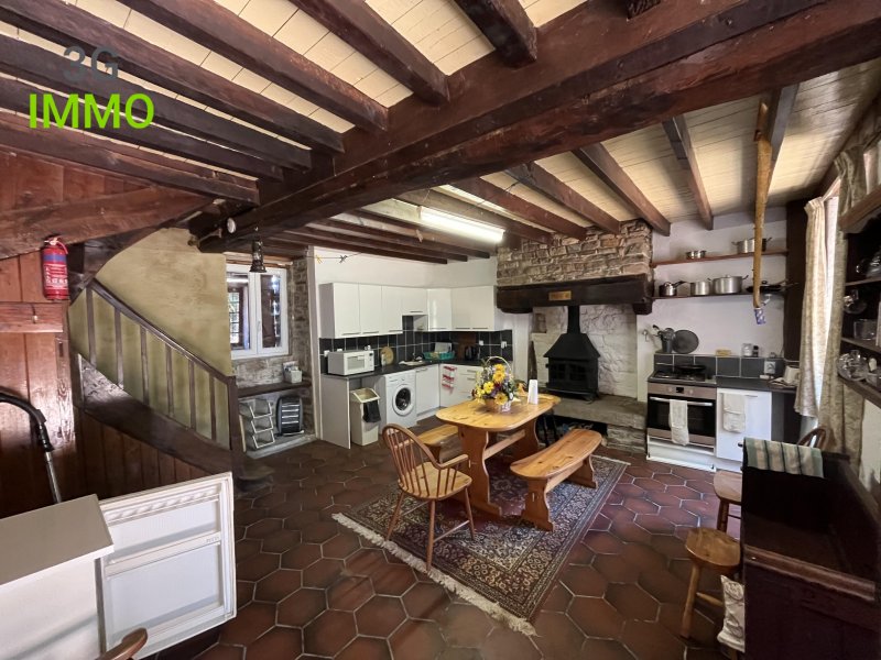 Maison et grand terrain à Tessy-Bocage (50420) - Photo 4