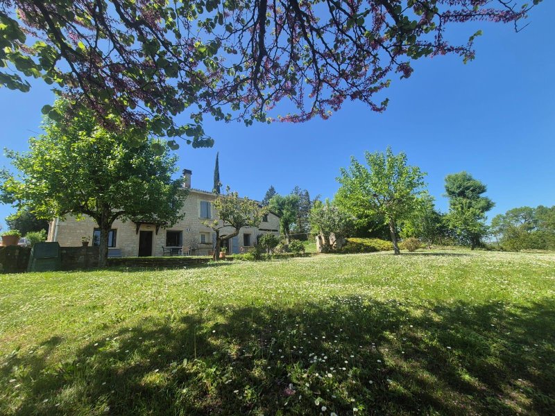 Maison en pierre à Villeneuve-sur-Vère (81130)