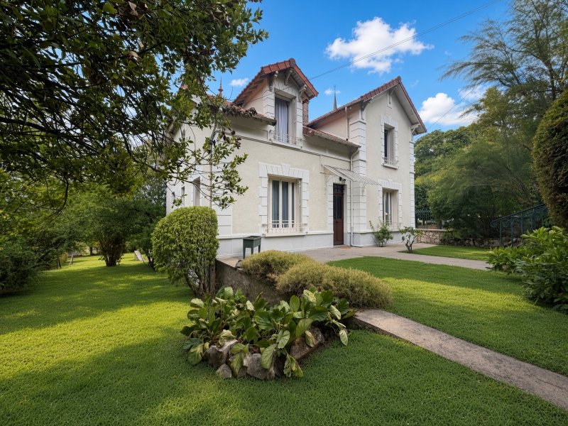 Maison à Saint-Pierre-lès-Nemours (77140)