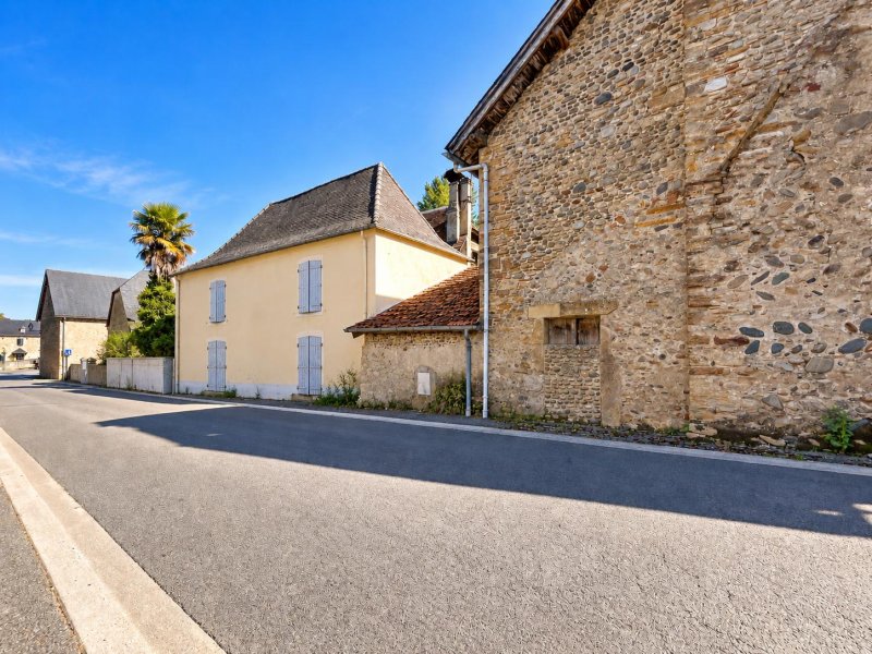 Maison avec dépendance à Préchacq-Navarrenx (64190)