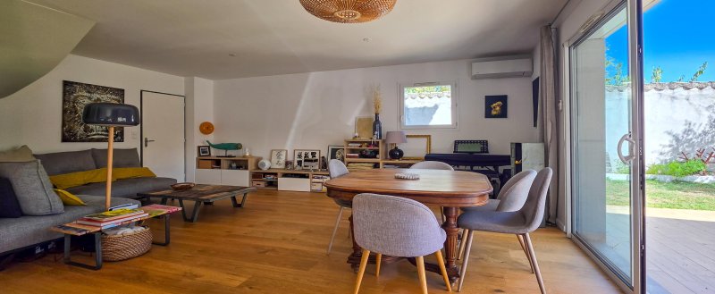 Maison contemporaine à Saint-Genis-les-Ollières (69290) - Photo 2