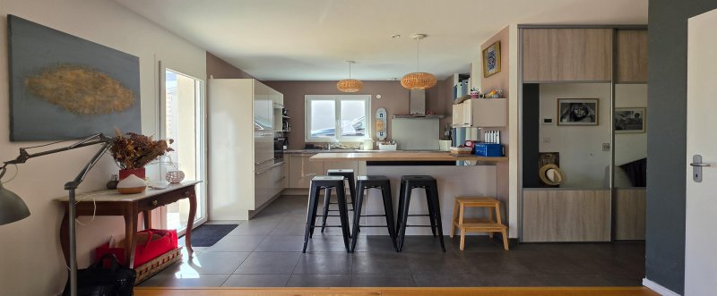 Maison contemporaine à Saint-Genis-les-Ollières (69290) - Photo 5