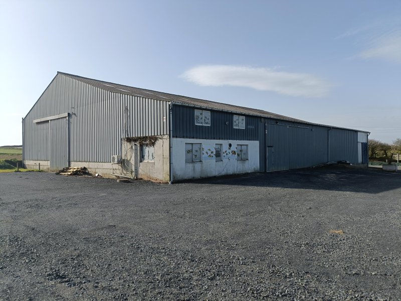 Local Industriel / Bâtiment à Guissény (29880) - Photo 3