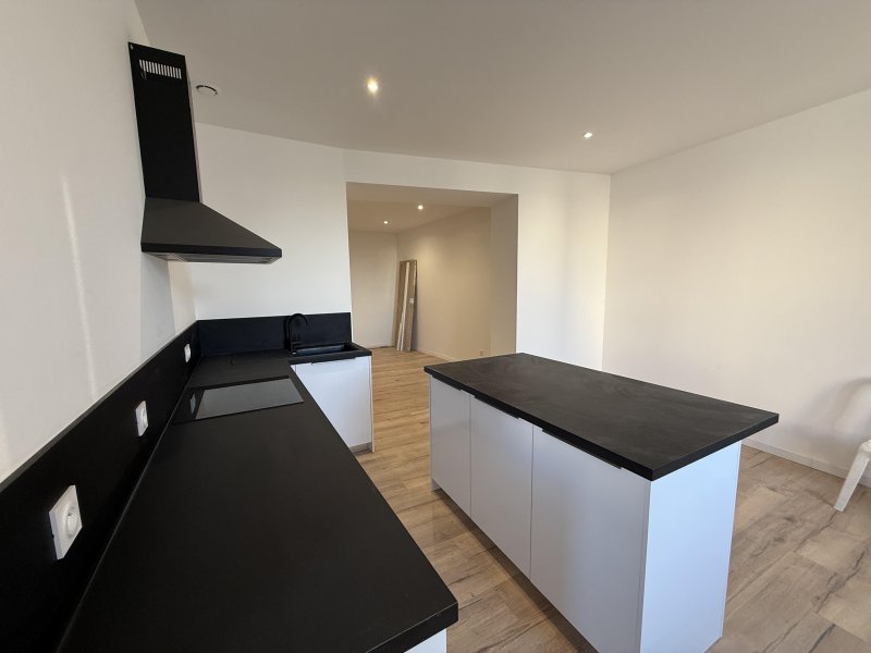 Appartement T4 à Villeneuve-sur-Lot (47300) - Photo 2