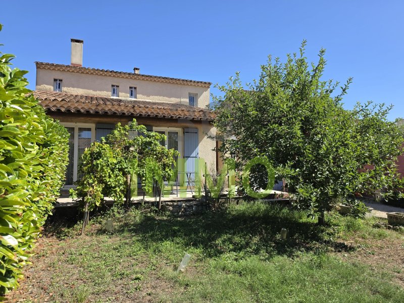 Maison T5 à Saint-Quentin-la-Poterie (30700)