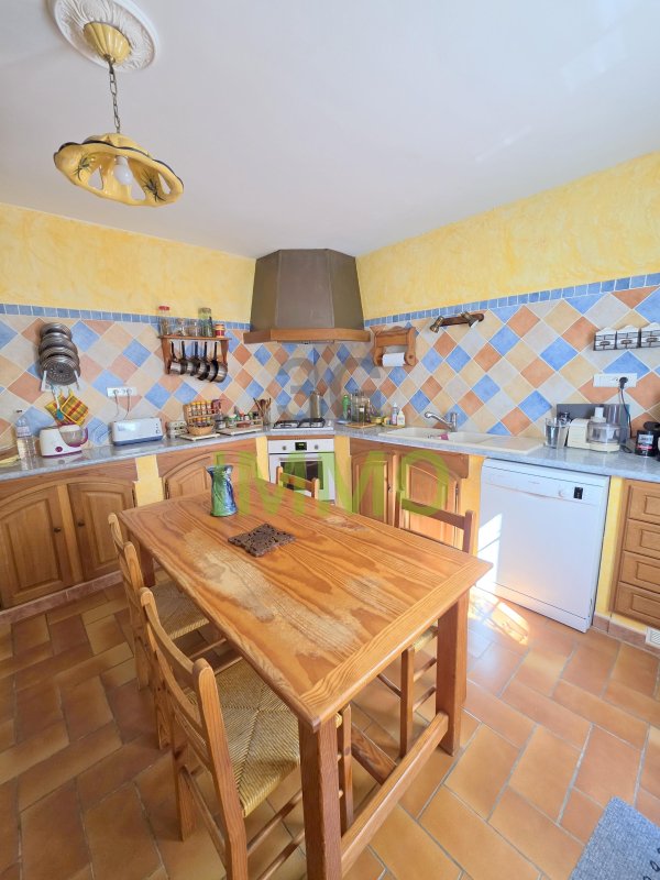 Maison T5 à Saint-Quentin-la-Poterie (30700) - Photo 4