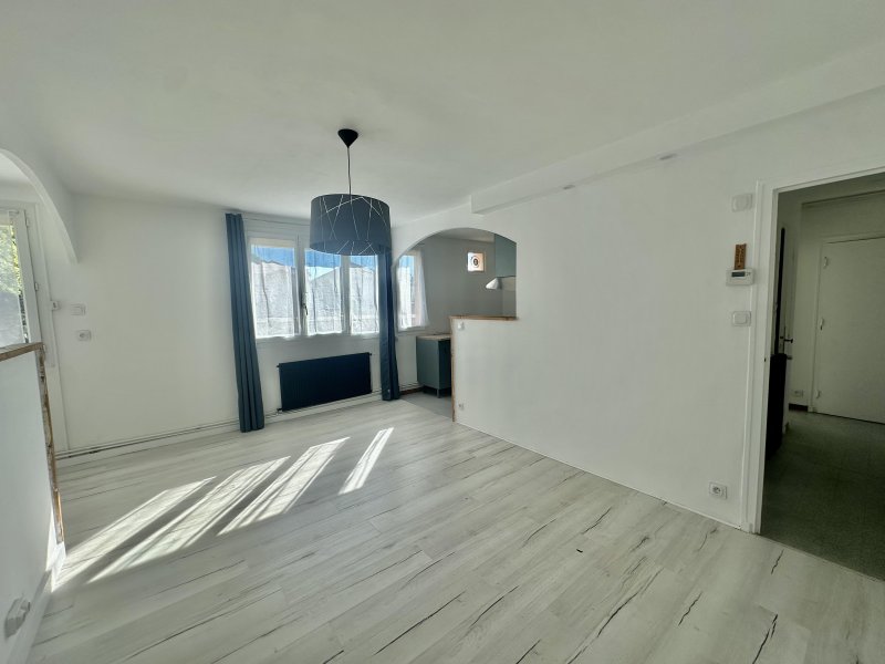 Appartement T4 à Bagnols-sur-Cèze (30200) - Photo 3