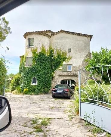 Propriété à Uzès (30700)