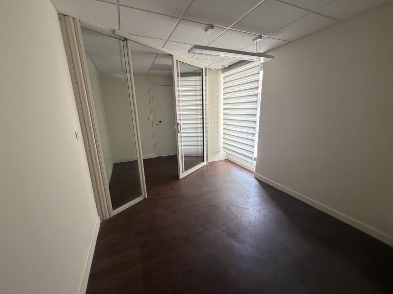 . à Saint-Nicolas-de-Port (54210) - Photo 2