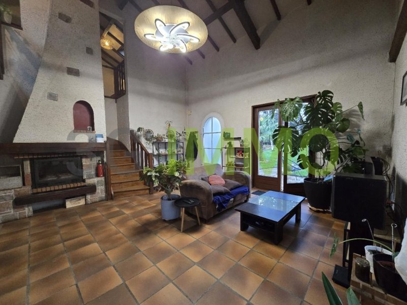 Maison à Néronde-sur-Dore (63120) - Photo 3