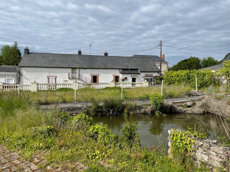 Maison à Saint-Brice (53290)