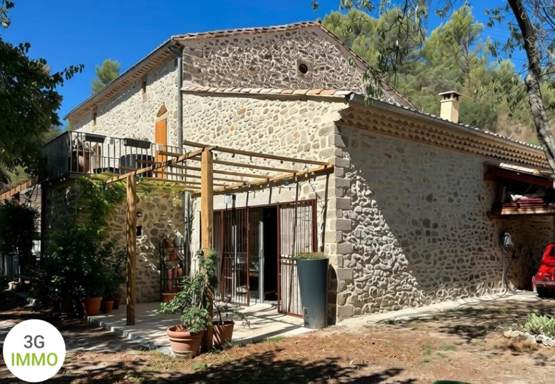 Propriété à Uzès (30700)