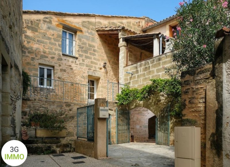 Maison de village à Uzès (30700)