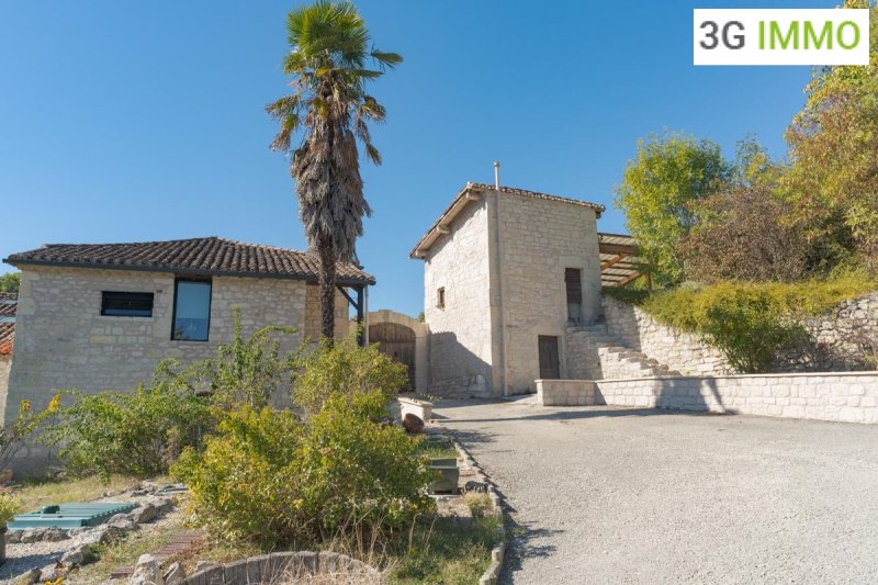 Demeure à Castelnau-Montratier (46170)