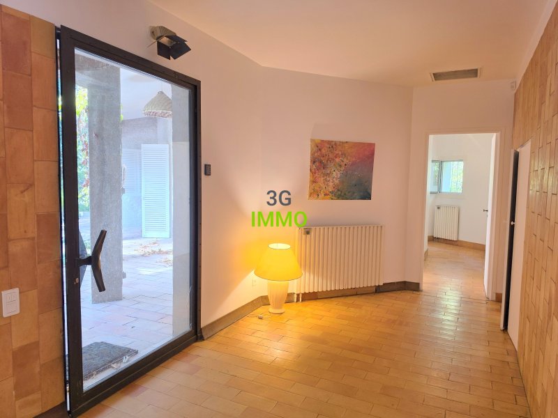 Maison d'architecte à Nîmes (30000) - Photo 2