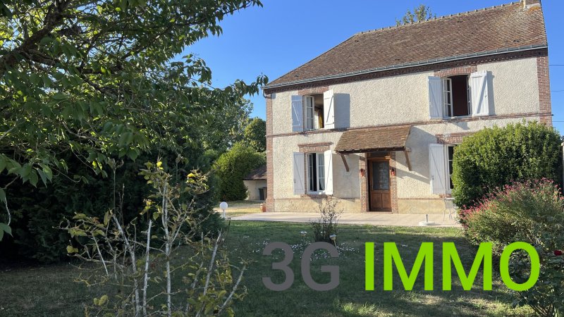 Maison avec dépendance à Houdan (78550)