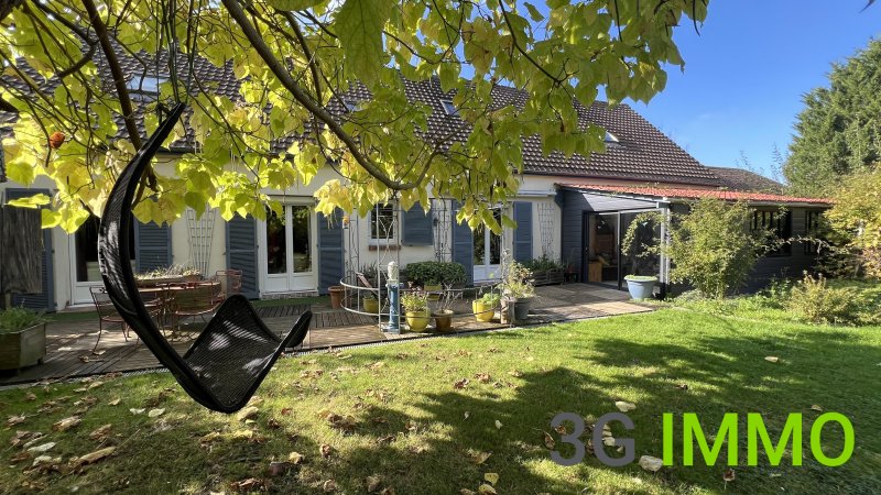Maison T6+ à Houdan (78550)