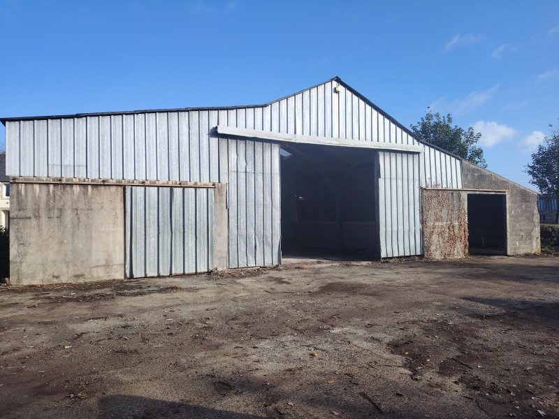 Garage à Plounéventer (29400) - Photo 4