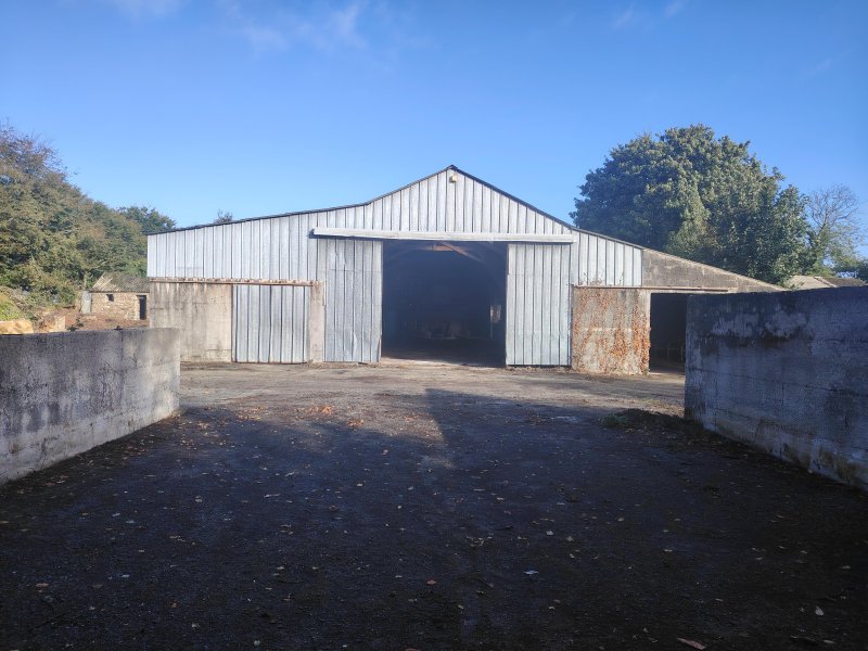 Garage à Plounéventer (29400) - Photo 3