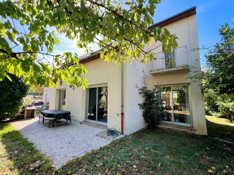 Maison à Montesson (78360)