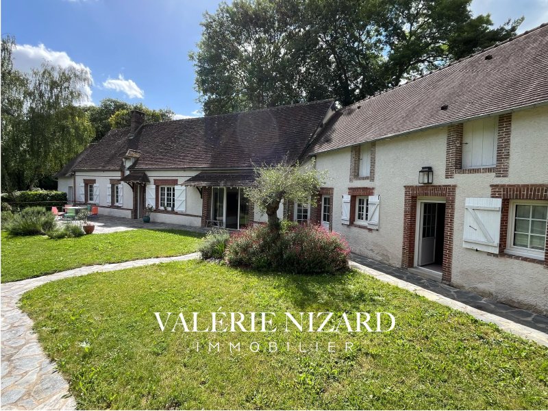 Maison avec dépendance à Cherisy (28500)