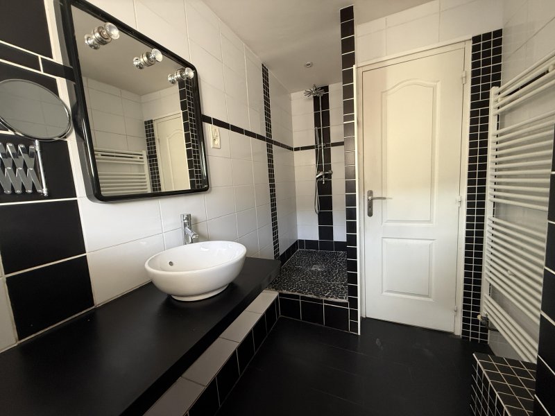 Maison à Le Bousquet-d'Orb (34260) - Photo 4