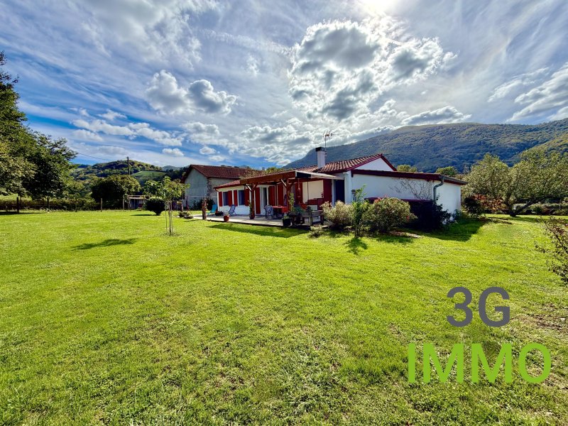 Maison de plain-pied à Larceveau-Arros-Cibits (64120) - Photo 2