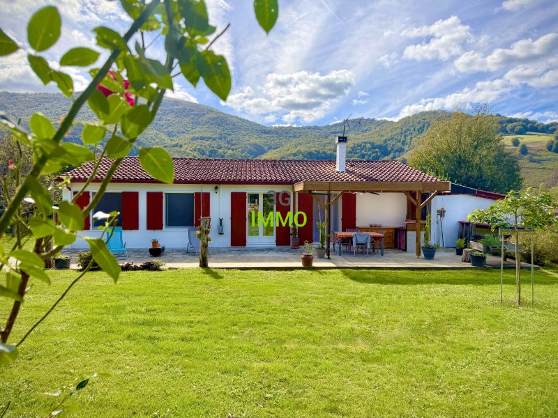 Maison de plain-pied à Larceveau-Arros-Cibits (64120)