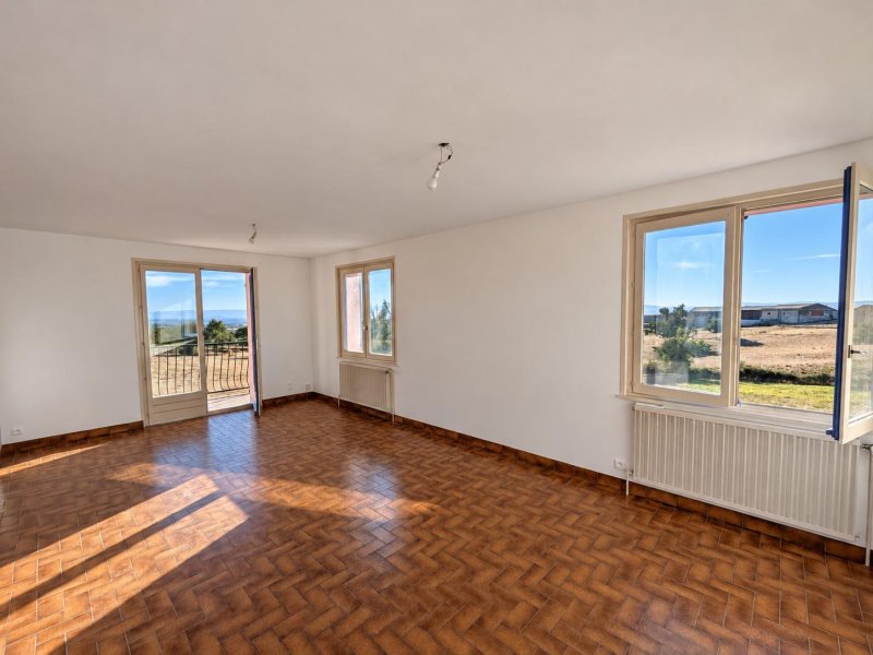 Maison traditionnelle à Neulise (42590) - Photo 3