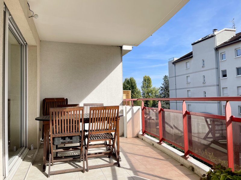 Appartement T3 à La Roche-sur-Foron (74800) - Photo 2