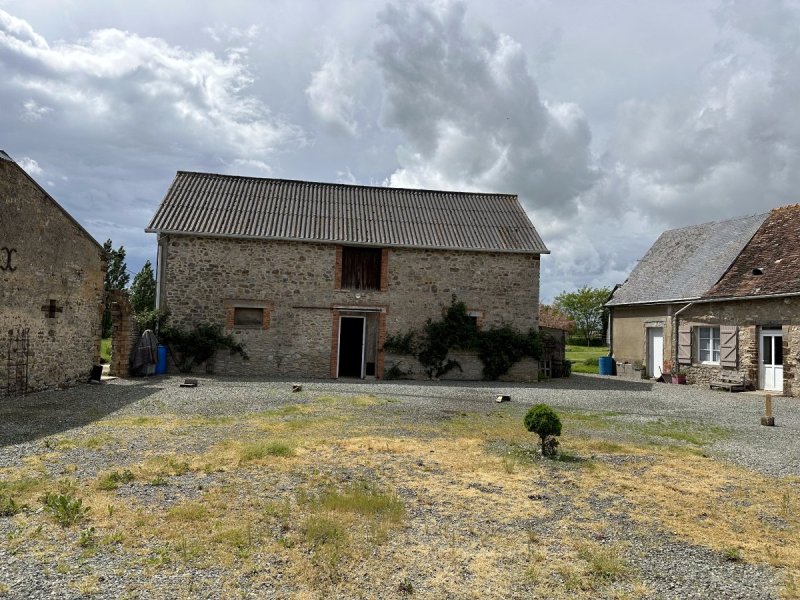 Maison à Val-Du-Maine (53340)