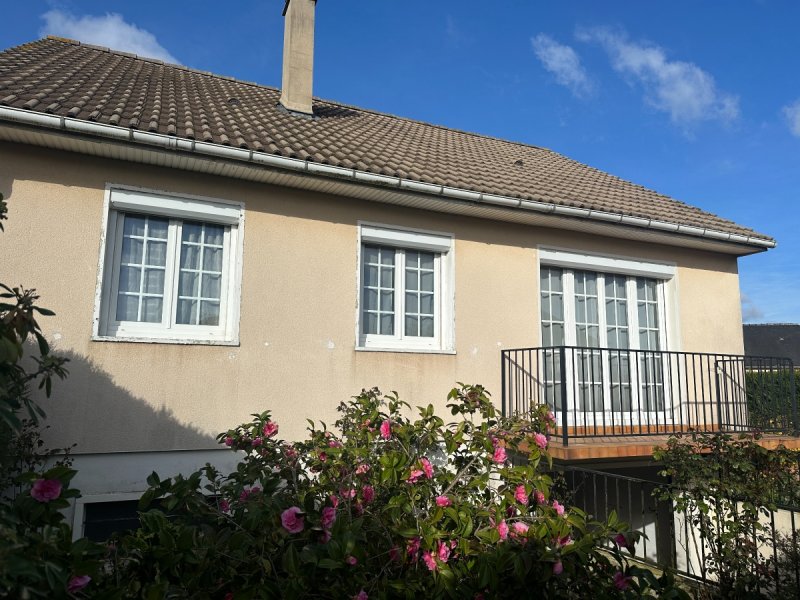 Maison à Val-Du-Maine (53340)