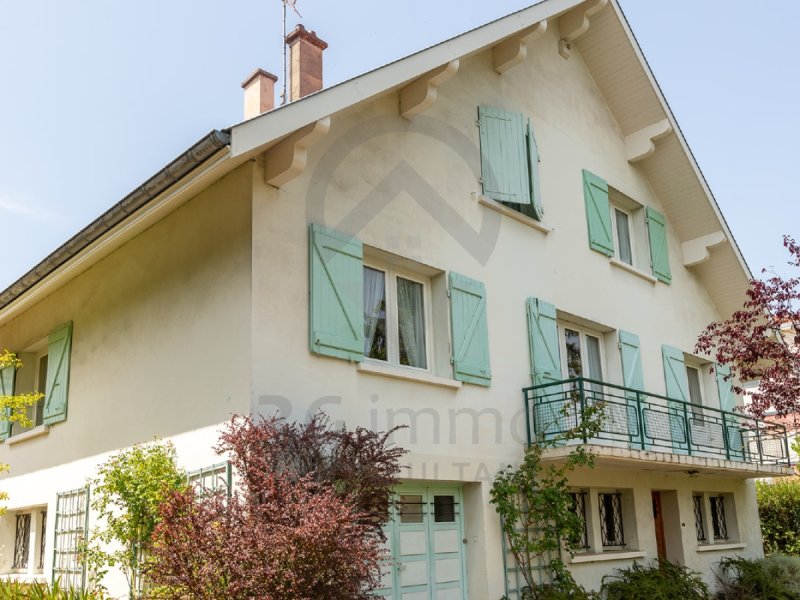 Maison à Bourg-En-Bresse (01000)