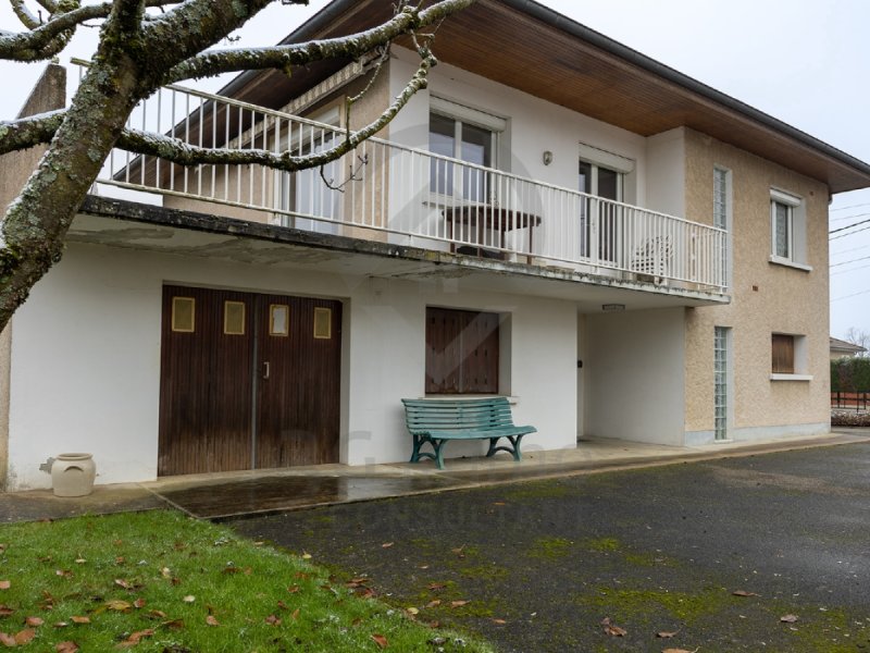Maison à Bourg-En-Bresse (01000)