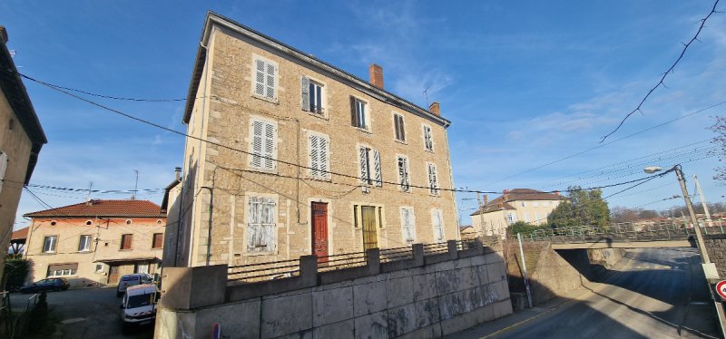 Immeuble à Saint-Georges-De-Reneins (69830)
