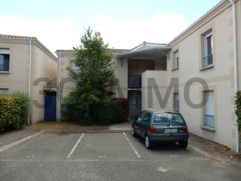 Appartement à Saint-Macaire (33490)