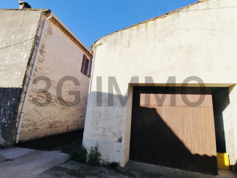Garage / Parking à Roquessels (34320)