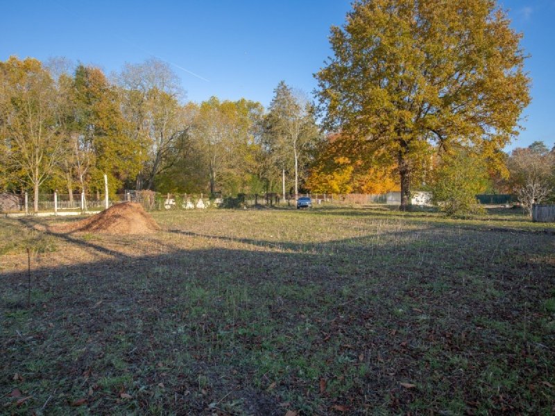 Terrain à Barbizon (77630)