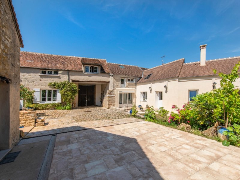 Maison à Ury (77760)