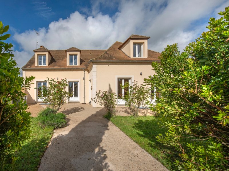 Maison à La Madeleine-Sur-Loing (77570)
