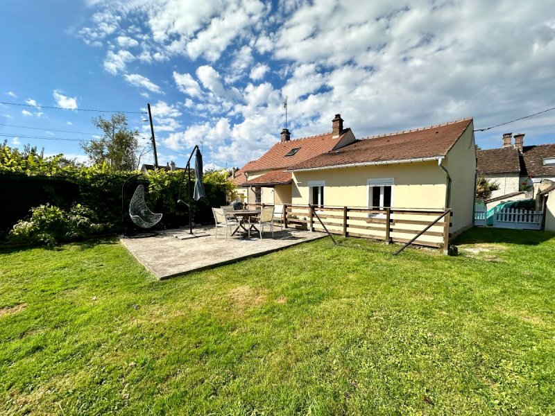 Maison à La Genevraye (77690)
