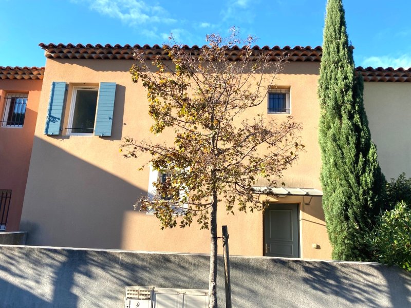 Maison à Avignon (84140)