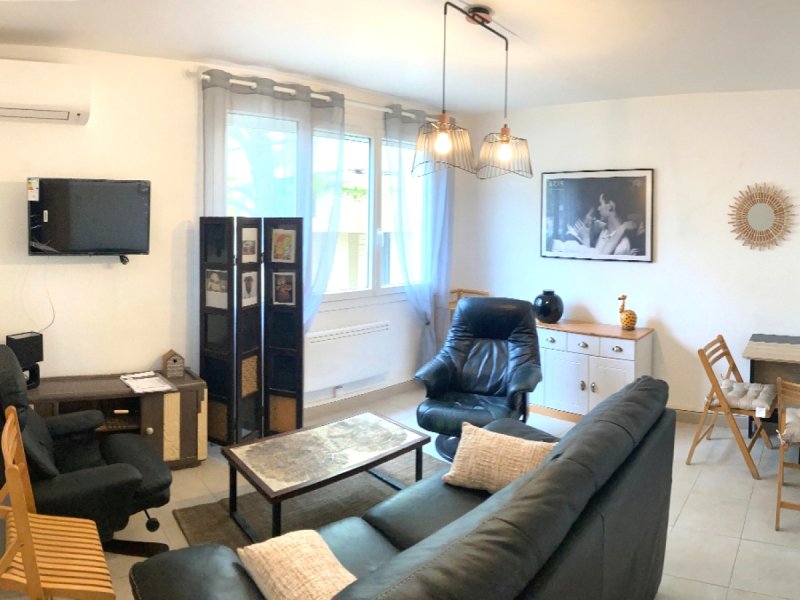 Appartement à Les Angles (30133)